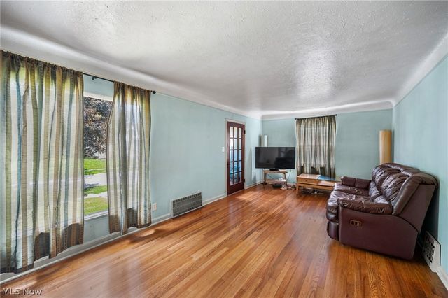 21570 Priday Avenue, Euclid, OH 44123