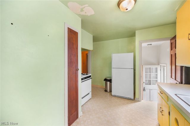 21570 Priday Avenue, Euclid, OH 44123