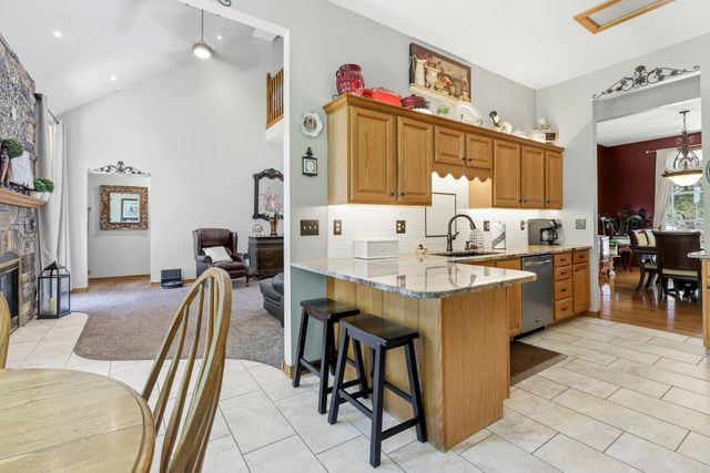 1109 Glen Oaks Drive, Nixa, MO 65714