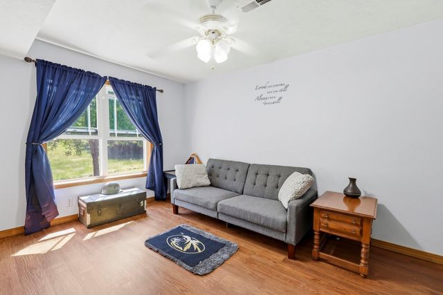 1109 Glen Oaks Drive, Nixa, MO 65714