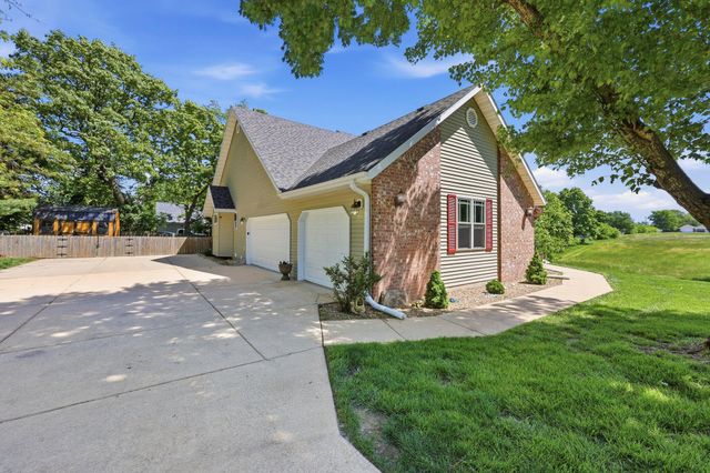 1109 Glen Oaks Drive, Nixa, MO 65714