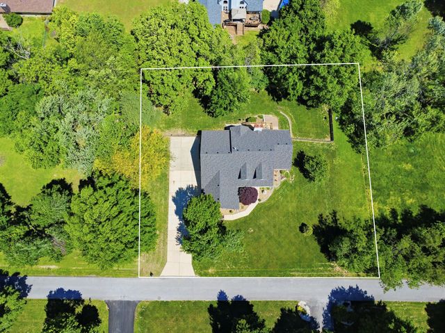 1109 Glen Oaks Drive, Nixa, MO 65714