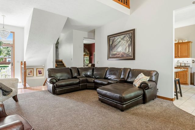 1109 Glen Oaks Drive, Nixa, MO 65714