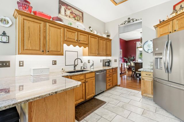 1109 Glen Oaks Drive, Nixa, MO 65714