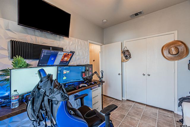 268 Cass Cir, Flint, TX 75762