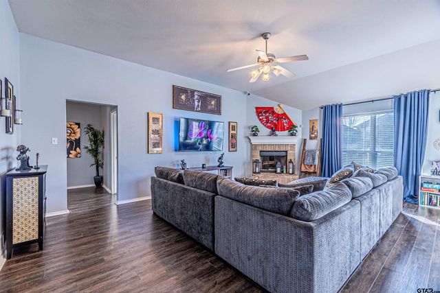 268 Cass Cir, Flint, TX 75762