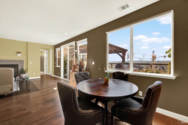 7111 Stonebrooke Dr, Vallejo, CA 94591