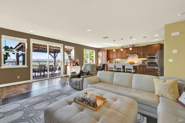 7111 Stonebrooke Dr, Vallejo, CA 94591