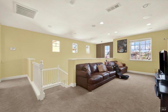 7111 Stonebrooke Dr, Vallejo, CA 94591