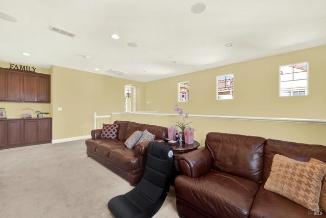 7111 Stonebrooke Dr, Vallejo, CA 94591