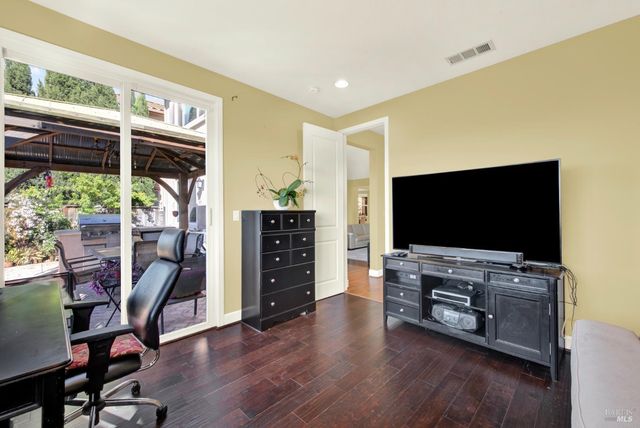 7111 Stonebrooke Dr, Vallejo, CA 94591