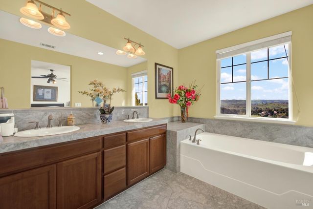 7111 Stonebrooke Dr, Vallejo, CA 94591