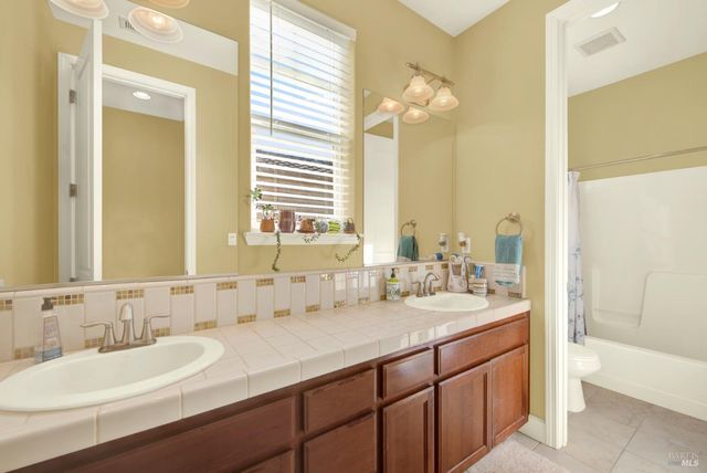 7111 Stonebrooke Dr, Vallejo, CA 94591