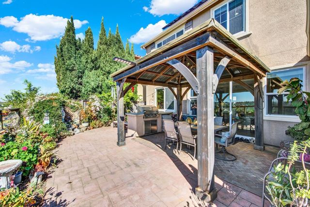 7111 Stonebrooke Dr, Vallejo, CA 94591