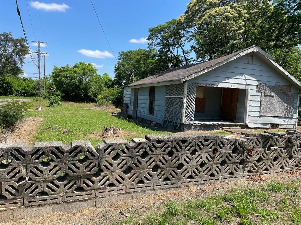 529 W Gordon Avenue, Rossville, GA 30741