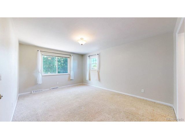 1450 S Oakland St, Aurora, CO 80012