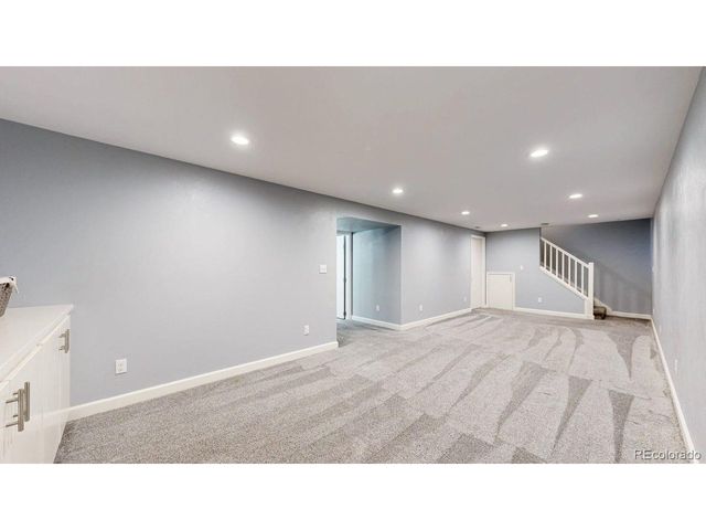 1450 S Oakland St, Aurora, CO 80012