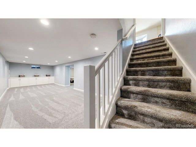 1450 S Oakland St, Aurora, CO 80012