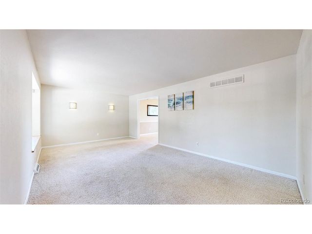 1450 S Oakland St, Aurora, CO 80012
