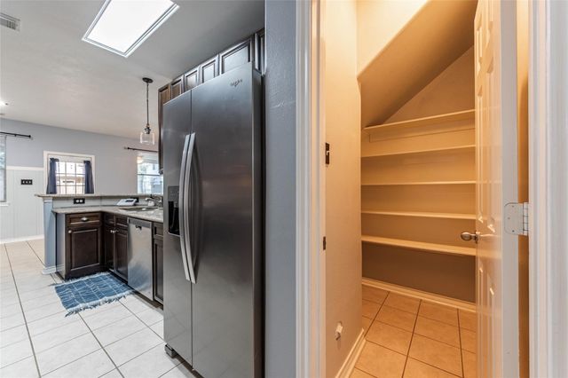 336 Capella Oaks Lane, Dickinson, TX 77539
