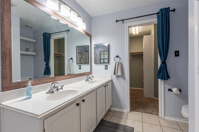 336 Capella Oaks Lane, Dickinson, TX 77539