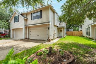 336 Capella Oaks Lane, Dickinson, TX 77539