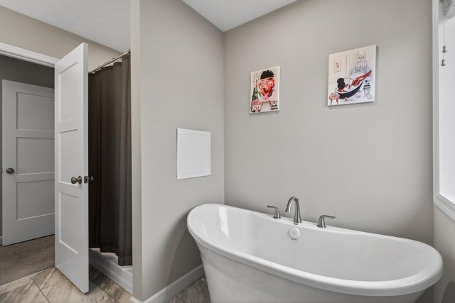 1333 Oak Ridge Street, Hanover, MN 55341