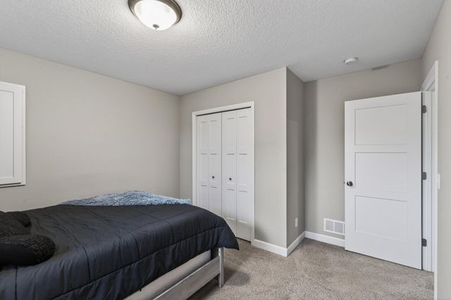 1333 Oak Ridge Street, Hanover, MN 55341