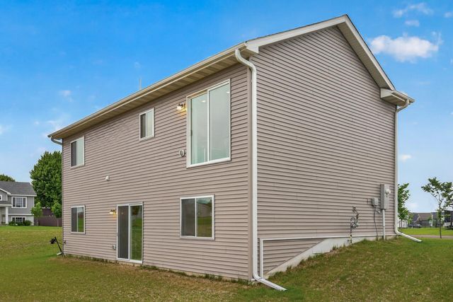 1333 Oak Ridge Street, Hanover, MN 55341