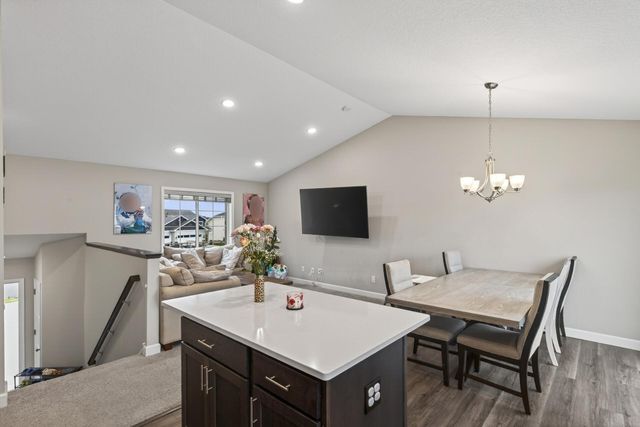 1333 Oak Ridge Street, Hanover, MN 55341