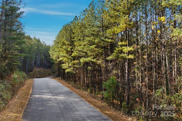 161 W Settings Boulevard NW, Valdese, NC 28690