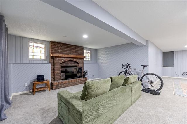 804 Tam O Shanter Drive, Kansas City, MO 64145