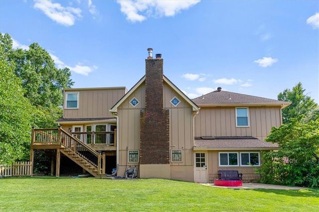 804 Tam O Shanter Drive, Kansas City, MO 64145