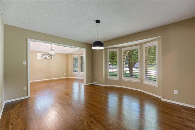 804 Tam O Shanter Drive, Kansas City, MO 64145