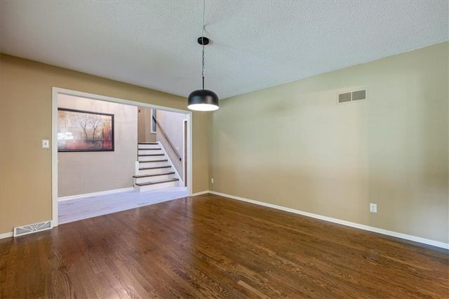 804 Tam O Shanter Drive, Kansas City, MO 64145