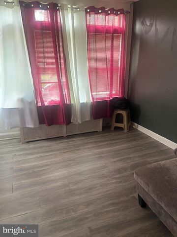1967 GEORGIAN RD, Philadelphia, PA 19138