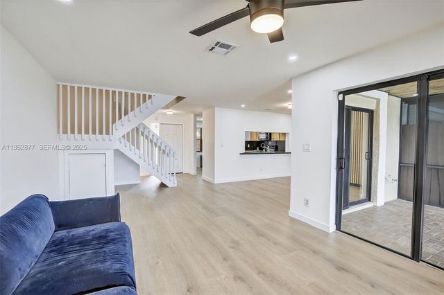 340 SW 97th Avenue, Pembroke Pines, FL 33025