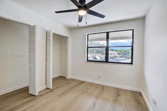 340 SW 97th Avenue, Pembroke Pines, FL 33025