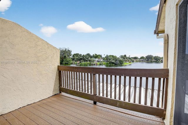 340 SW 97th Avenue, Pembroke Pines, FL 33025