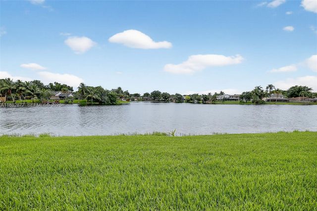 340 SW 97th Avenue, Pembroke Pines, FL 33025