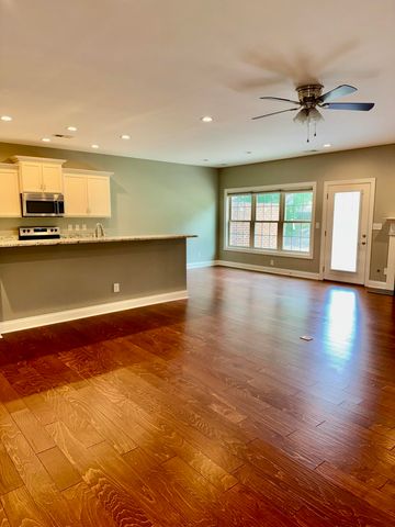 1106 Leawood Drive, Frankfort, KY 40601