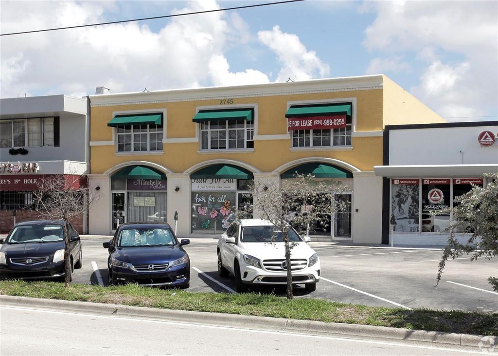 2745 E Oakland Park Boulevard, Fort Lauderdale, FL 33306