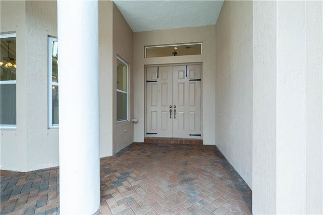 1941 Newmark Circle SW, Vero Beach, FL 32968