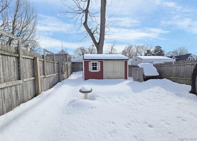 84 Wyona Avenue, Selden, NY 11784