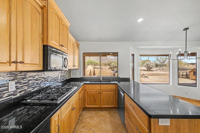 5740 E 2ND Avenue, Apache Junction, AZ 85119