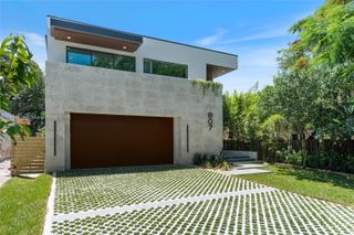 807 SW 12th Ave, Fort Lauderdale, FL 33312