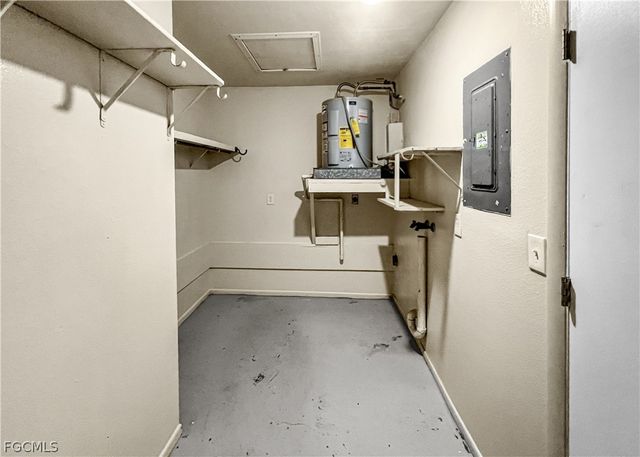 2239 Iris WAY, Fort Myers, FL 33905