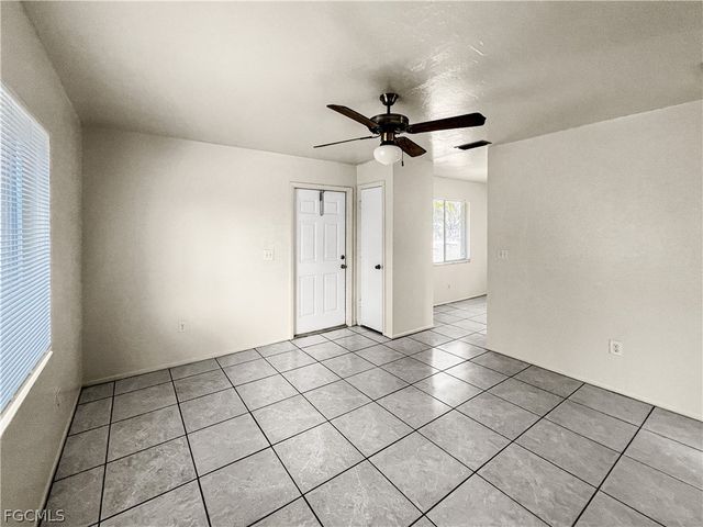 2239 Iris WAY, Fort Myers, FL 33905