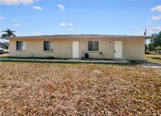 2239 Iris WAY, Fort Myers, FL 33905