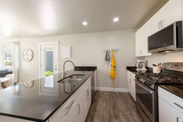 15120 S BATTLE DR, Bluffdale, UT 84065